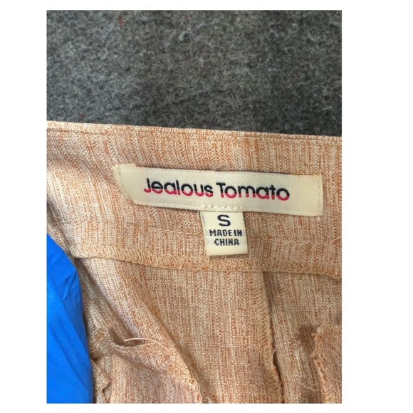 Ruffle Shorts Jealous Tomato Small Pale Orange - Picture 3 of 4